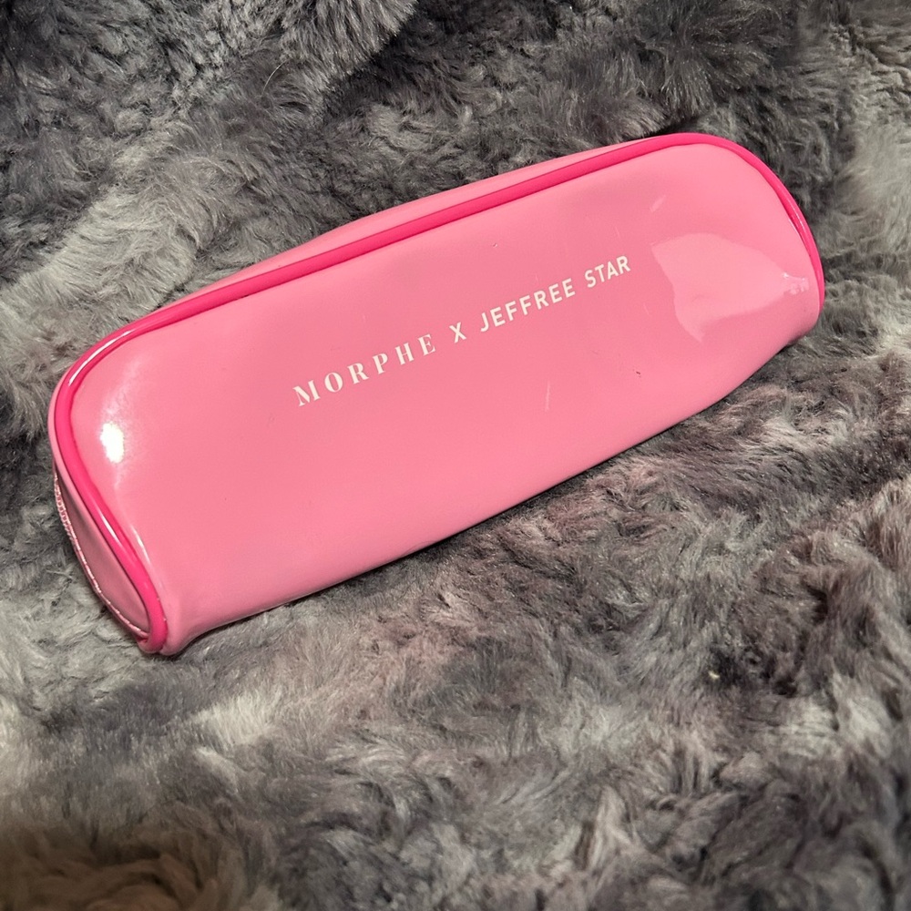 Morphe x Jeffree Star pink makeup bag #makeup #cosmetics